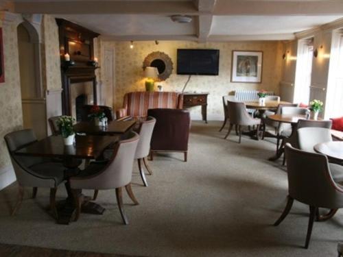 Hotel The Angel In Wootton Bassett Royal Wootton Bassett Zewnętrze zdjęcie