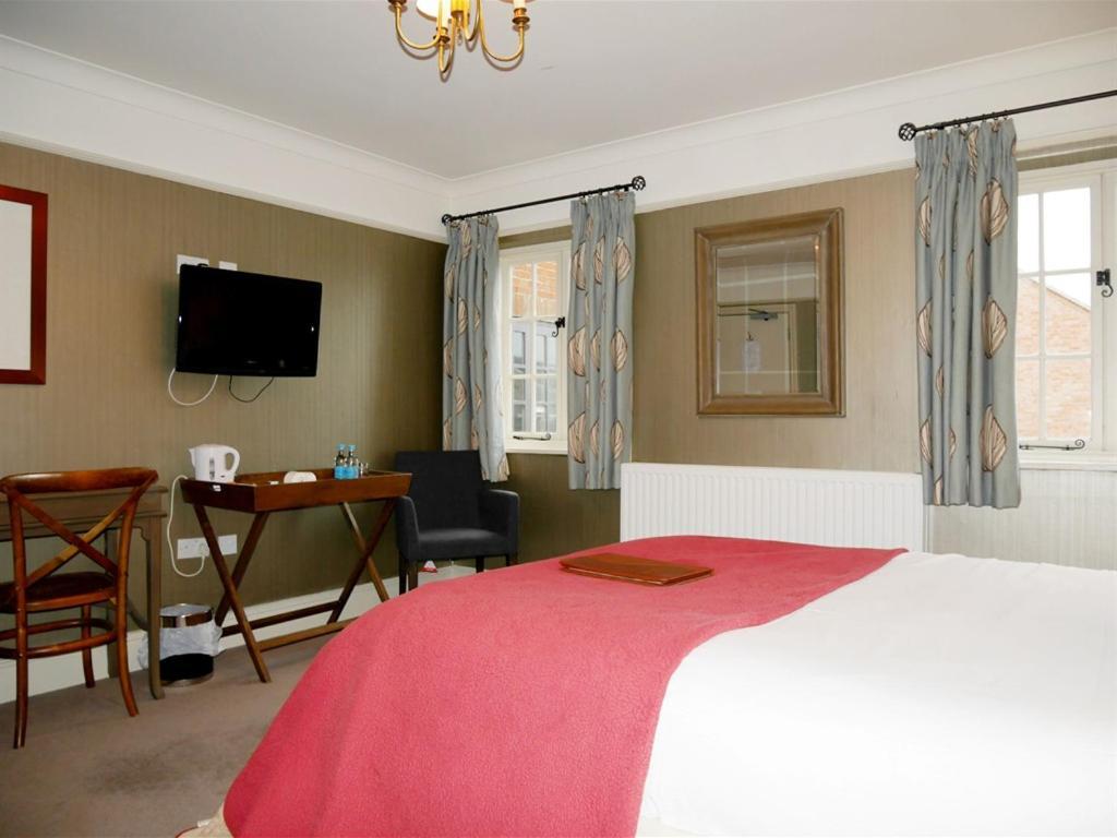 Hotel The Angel In Wootton Bassett Royal Wootton Bassett Zewnętrze zdjęcie