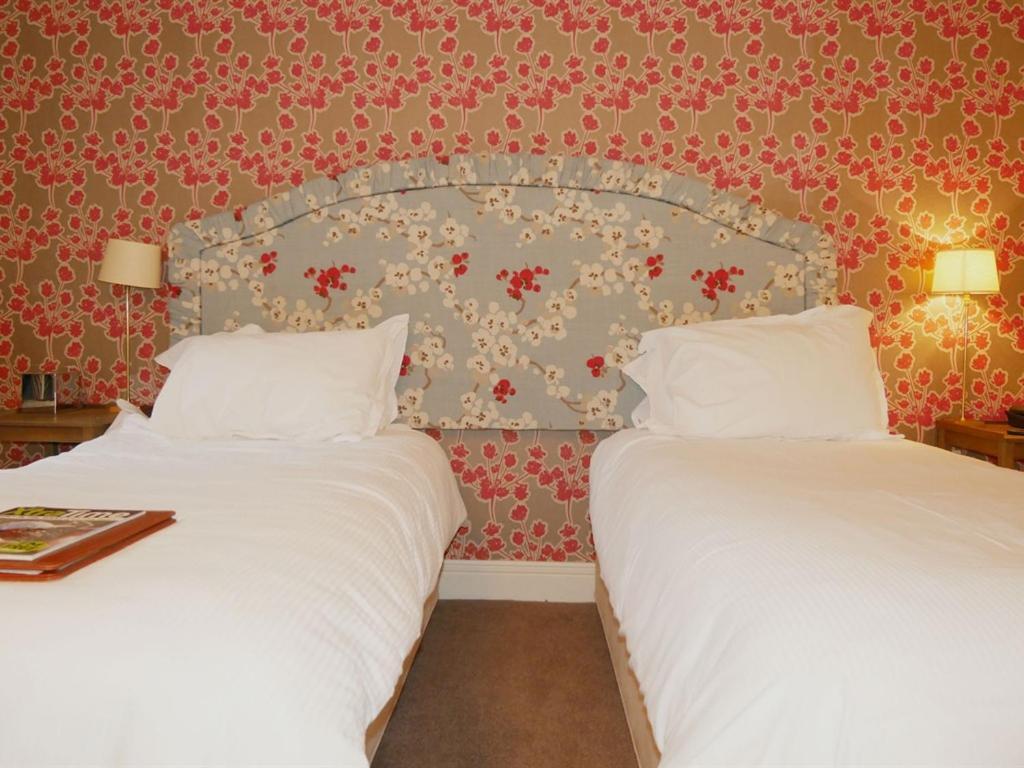 Hotel The Angel In Wootton Bassett Royal Wootton Bassett Zewnętrze zdjęcie