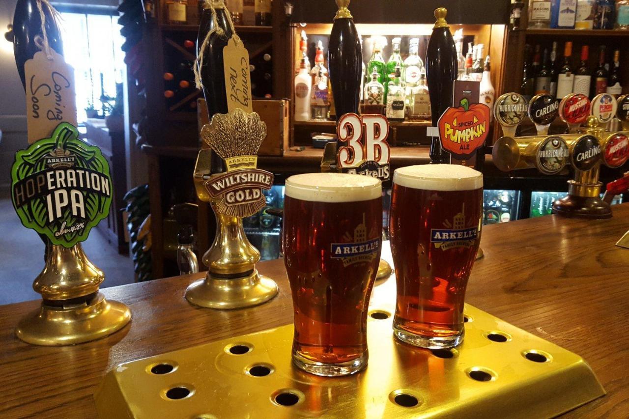 Hotel The Angel In Wootton Bassett Royal Wootton Bassett Zewnętrze zdjęcie