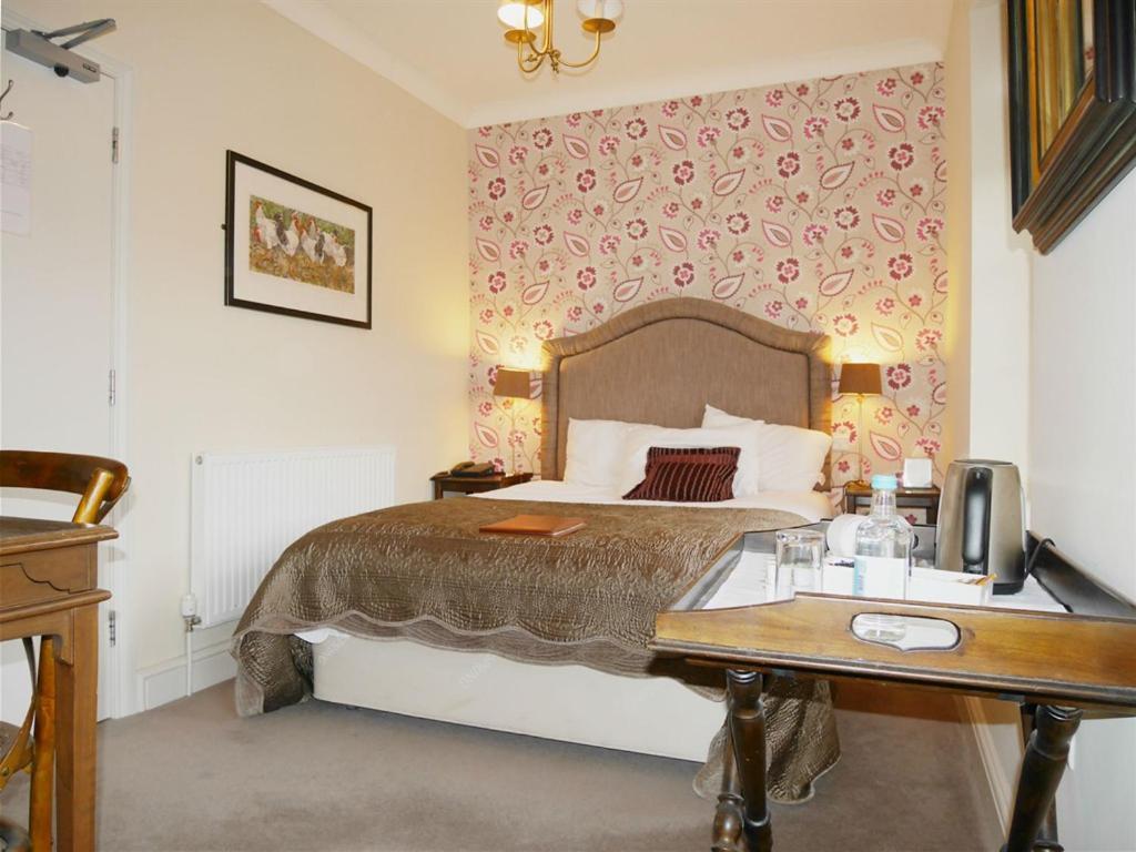 Hotel The Angel In Wootton Bassett Royal Wootton Bassett Zewnętrze zdjęcie